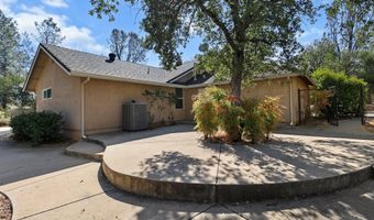 16840 Hawthorne Ave, Anderson, CA 96007