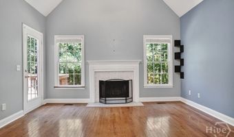 354 E Creek Bnd, Athens, GA 30605