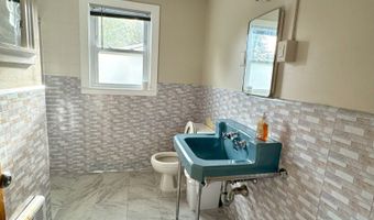 160 Wolcott St, Bristol, CT 06010