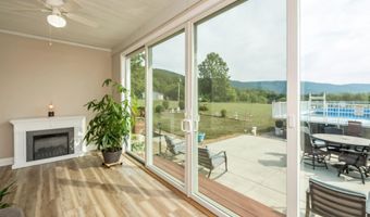 158 APPLE Ln, Afton, VA 22920