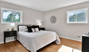 520 East Rd, Belford, NJ 07718