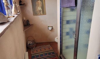 110 Los Rios Rd, Arroyo Hondo, NM 87513