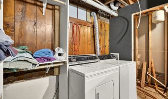 930 Harding St, Belle Fourche, SD 57717
