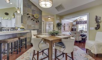 7386 Lake Lakota Pl, Indianapolis, IN 46217