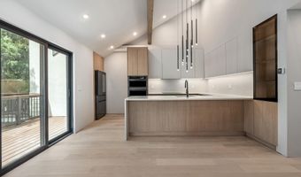 160 Riverside Ct # 4, Avon, CO 81620