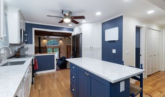 3 Clover Rd, Clinton, CT 06413