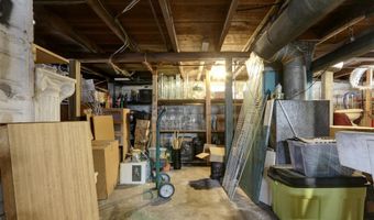 717 S 6th Ave, Absecon, NJ 08205