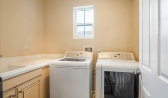6996 Goldstone Rd, Carlsbad, CA 92009