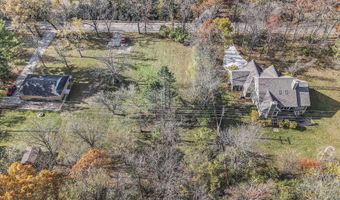 2374 Newport Rd, Ann Arbor, MI 48103