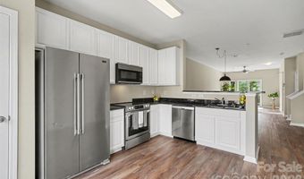 3955 Picasso Ct 15, Charlotte, NC 28205