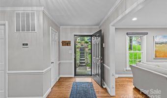 2418 Ainsdale Rd, Charlotte, NC 28226