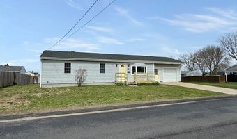 26 Kenyon Rd, Tiverton, RI 02878