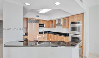 3301 NE 183rd St 1402, Aventura, FL 33160