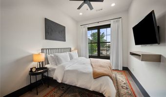 220 SE B St, Bentonville, AR 72712
