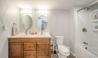 1217 W 6th St, Anderson, IN 46016