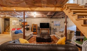 94 Whitehead Rd, Coventry, RI 02816
