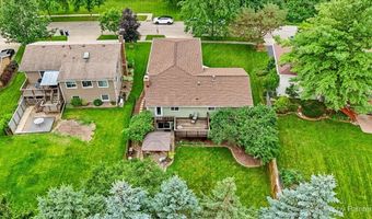 640 Ash St, Algonquin, IL 60102