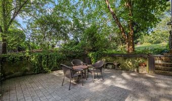 78 Coggeshall Ave 3, Newport, RI 02840