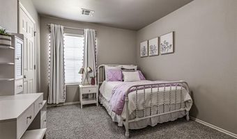 2006 W Greenleaf Ct, Bartlesville, OK 74006