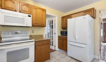 202 LAKE OZARKS Dr, Bear, DE 19701