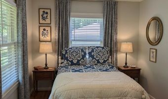 242 N 24th St, Arkadelphia, AR 71923