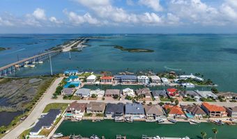124 Sea Breeze Dr, Aransas Pass, TX 78336