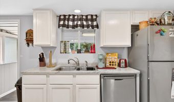 1215 Rosedale St, Alma, MI 48801