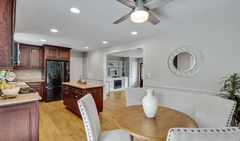 3012 Delcourt Dr, Decatur, GA 30033