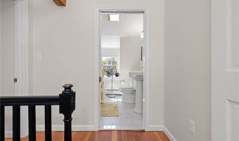 92 Franklin St, Bristol, RI 02809