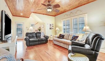 203 E Terminal Blvd, Atlantic Beach, NC 28512