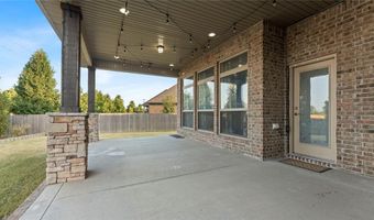 5803 Hyde Park, Bentonville, AR 72713