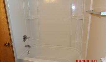 301 W Vinson Ave, Autryville, NC 28318