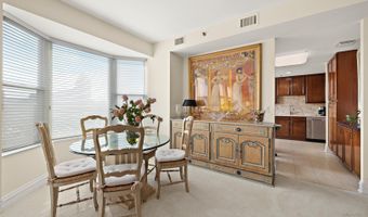 77 S Evergreen Ave 403, Arlington Heights, IL 60005