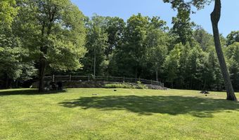 37 Woodruff Ln, Cornwall, CT 06796
