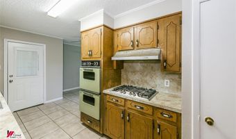 1018 Peyton Ave, Benton, LA 71006