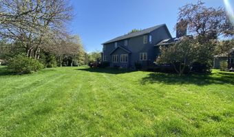 381 Sand Creek Dr N, Chesterton, IN 46304