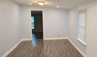 621 NE H St, Ardmore, OK 73401