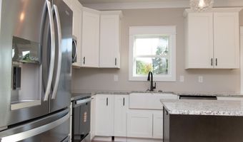 600 Placid Ln, Albertville, AL 35950