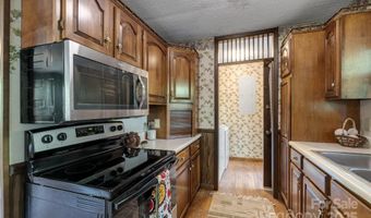 12 Thumper Ln, Arden, NC 28704
