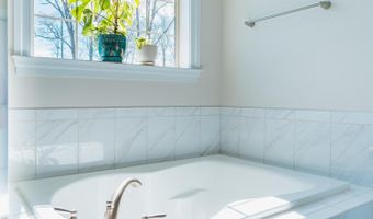 24814 BARRINGTON GROVE Ct, Aldie, VA 20105