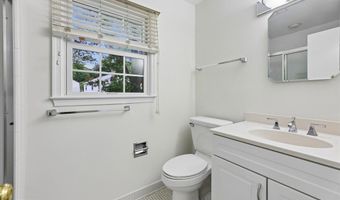 5032 KING DAVID Blvd, Annandale, VA 22003