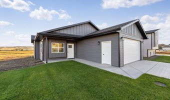 905 Bennington Dr, Box Elder, SD 57719