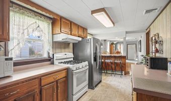 17 Cedar Ave, North Middletown, NJ 07748