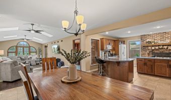 1223 N Itasca Rd, Addison, IL 60101