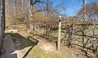 8 Herring Pond Rd, Bourne, MA 02532
