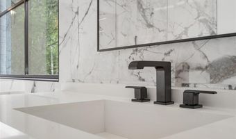 245 Traditions Dr, Alpharetta, GA 30004