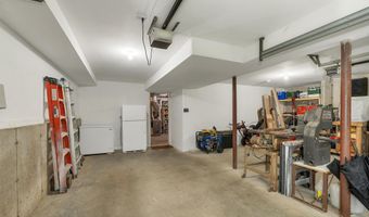 19 Linwood Dr, Alton, NH 03809