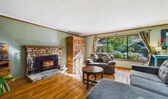 2099 Fickle Hill Rd, Arcata, CA 95521