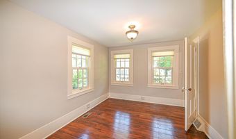9 Lawes Ave, Bedford, NH 03110