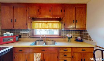 137 Brook St, Bristol, CT 06010